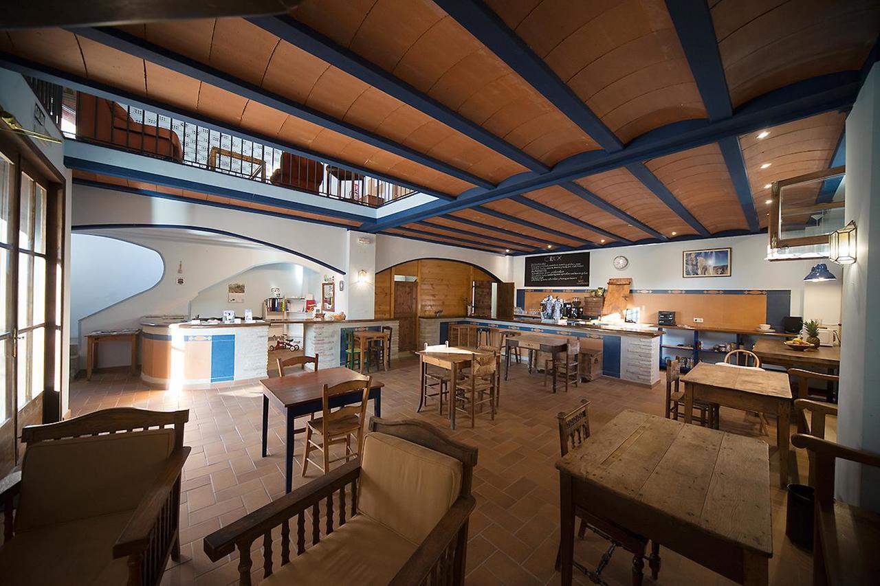 Crux Albergue Adahuesca المظهر الخارجي الصورة